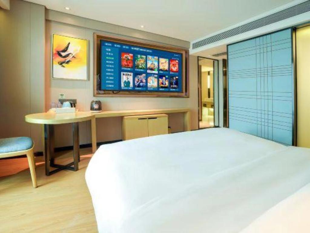 Echarm Hotel Yangjiang Baili Plaza Exterior photo